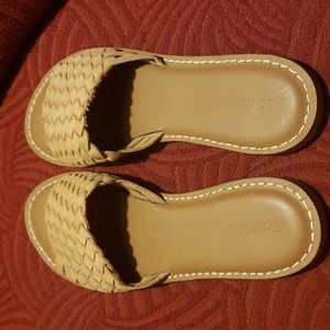 Soludos Mohinders Woven Leather Sandals Size 8.5 and Size 8
